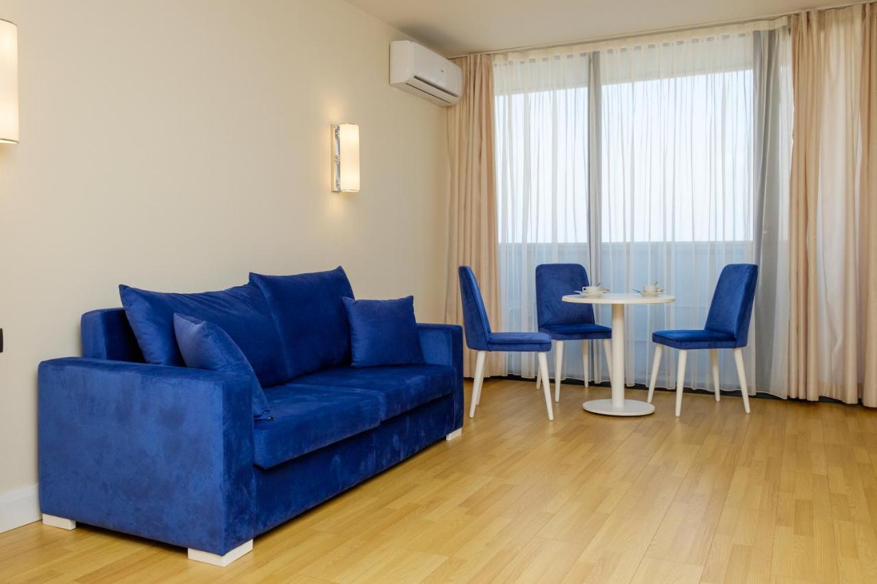 Manco Apartments Batumi Exterior photo