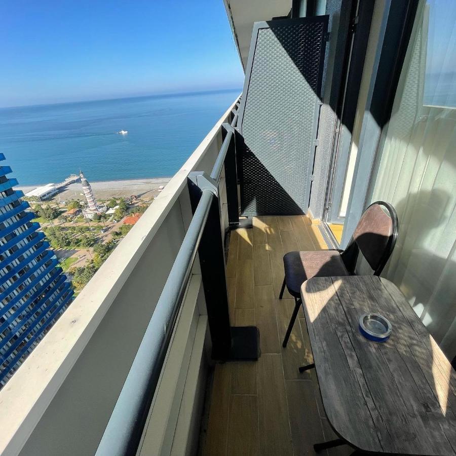 Manco Apartments Batumi Exterior photo