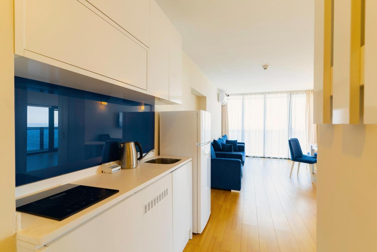 Manco Apartments Batumi Exterior photo