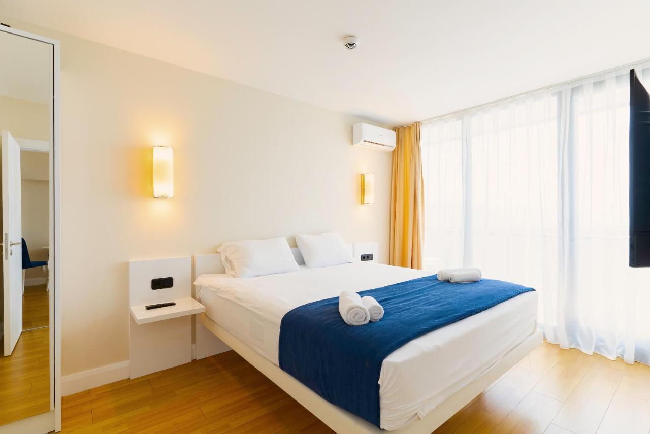 Manco Apartments Batumi Exterior photo