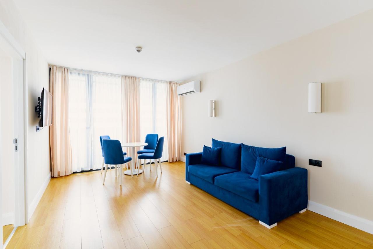 Manco Apartments Batumi Exterior photo