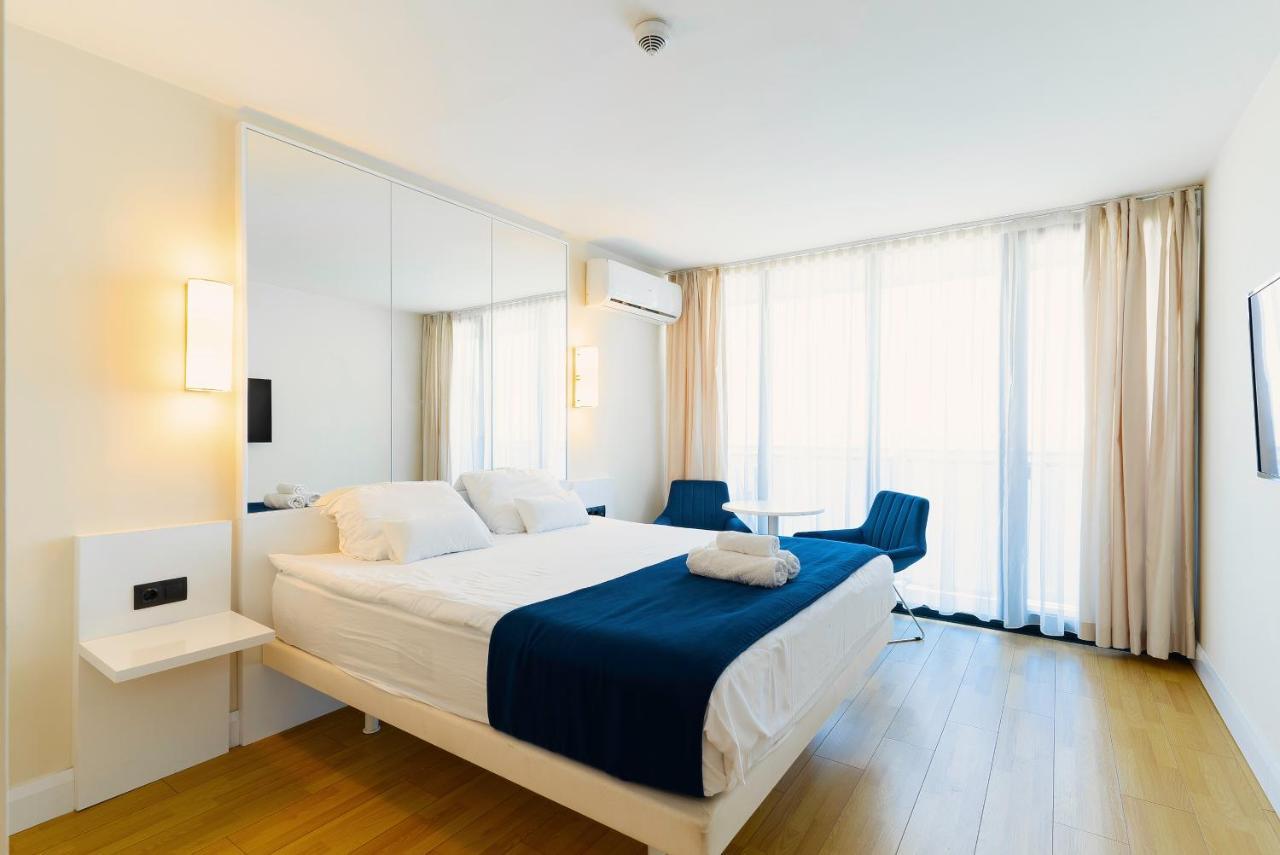 Manco Apartments Batumi Exterior photo