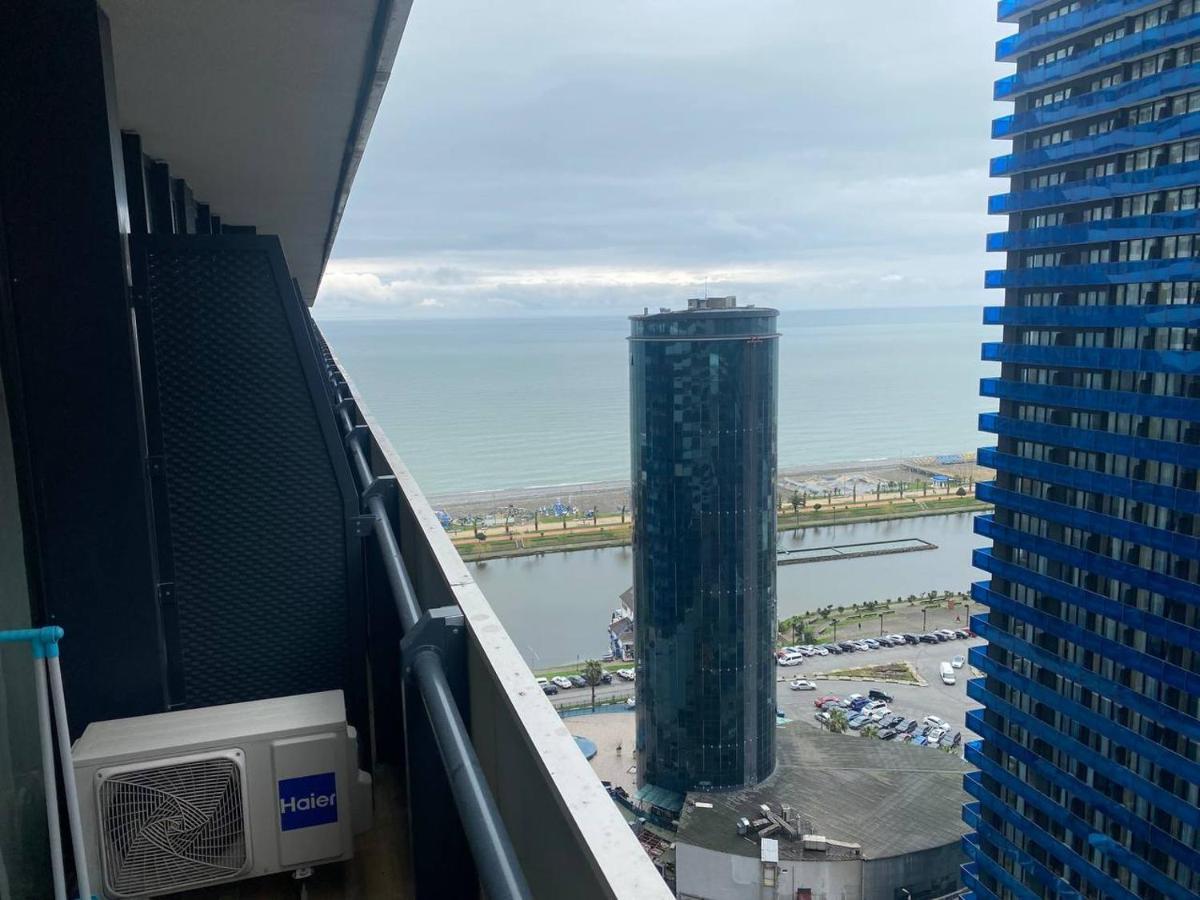 Manco Apartments Batumi Exterior photo